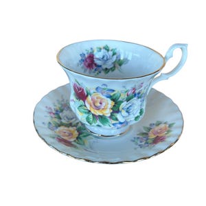 Vintage Royal Albert Summertime series tea cup and saucer, collectible English bone china