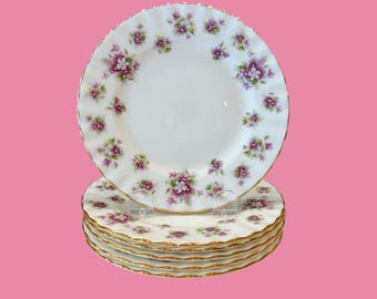 Royal Albert “Sweet Violet“ set of 6 Dessert Plates 6 1/4” D bone china England. Mint