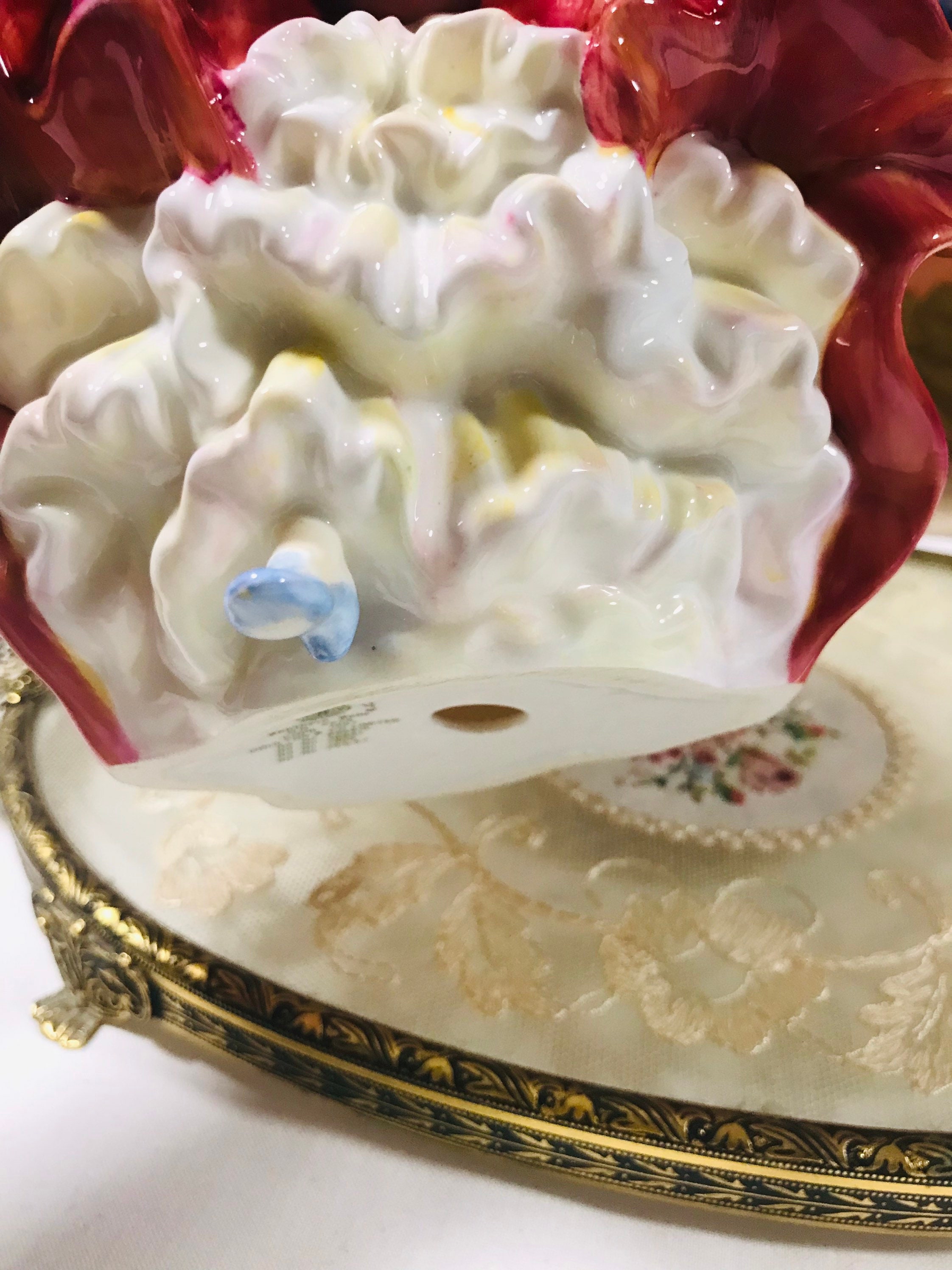 ロイヤルドルトンのヴィンテージフィギュア「サザンベル」、H.N 2229