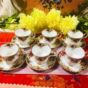 Price for Each…. Vintage Royal Albert Old Country Rose Tea Cup and Saucer, Bone China England, Gorgeous Afternoon Tea Party Gift.