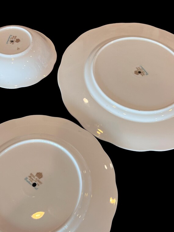 ヴィンテージ ロイヤル アルバート エンチャントメント ボーン