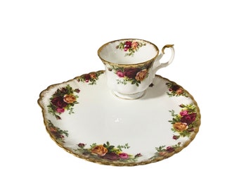 Vintage Royal Albert Old Country Rose Tennis Set Bone China England tea cup and sandwich plate, Gorgeous Afternoon Tea Gift.