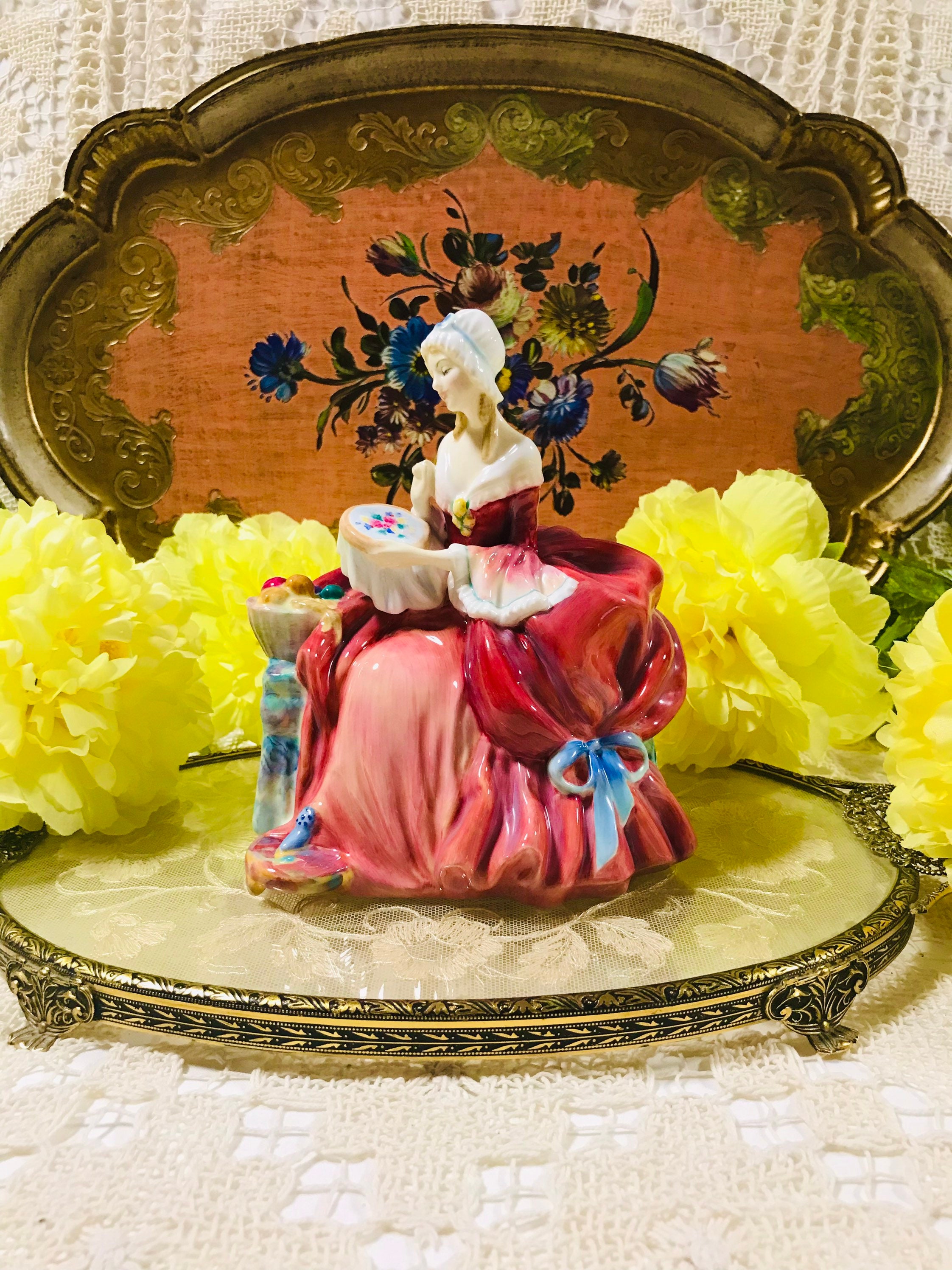 Royal Doulton Figurine “penelope“ HN 1901, COPR 1939 Limited