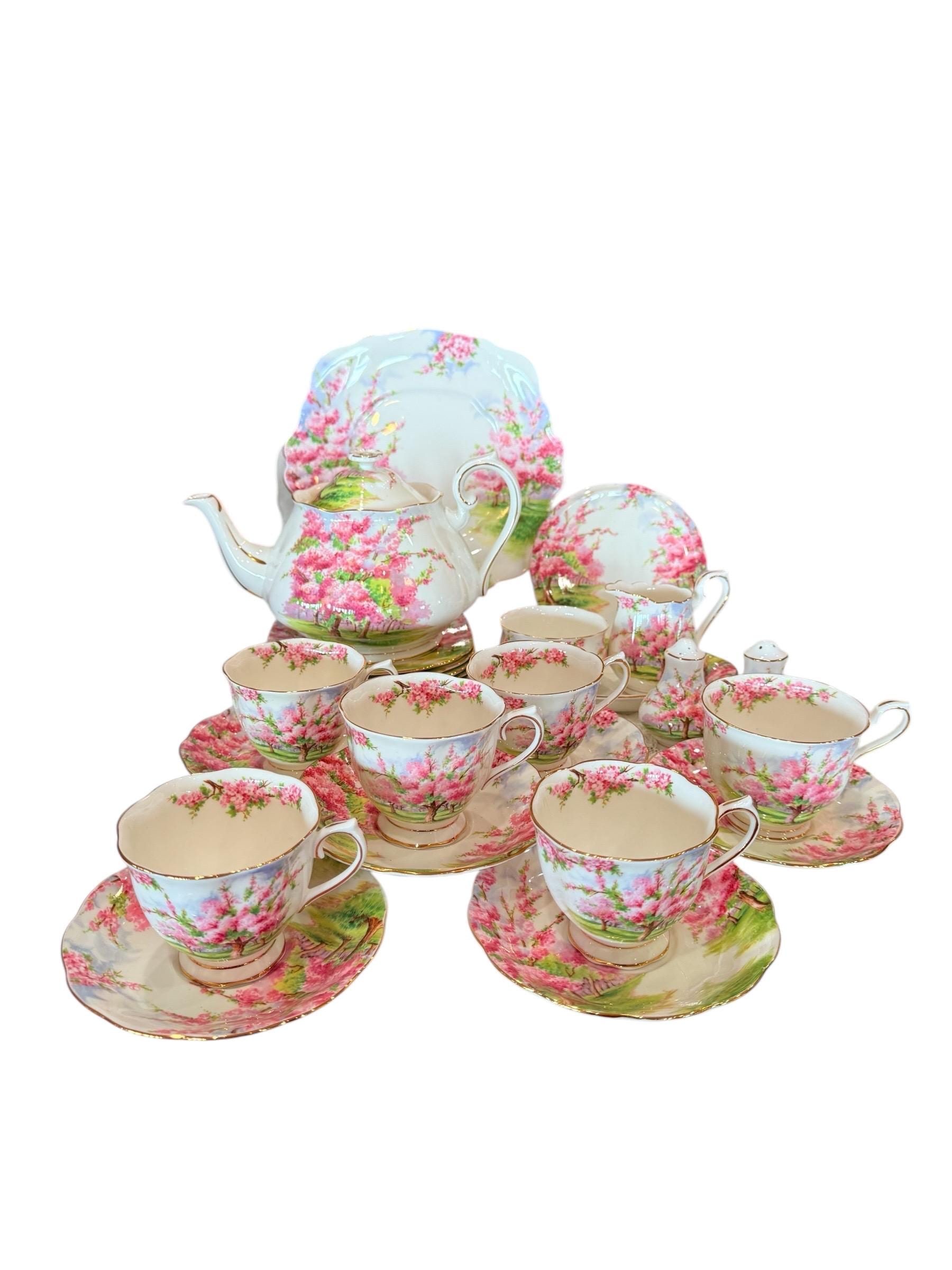 食器  ALBER Blossom Time Royal Albert Blossom Time Afternoon Tea Complete Set of 27-PC Bone