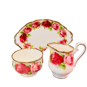 Vintage Royal Albert “ Old English Rose”  creamer and sugar bowl with matching under plate/tray bone china England, pink rose, beautiful set