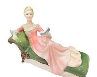 Royal Doulton Figurine “claire” HN 3646 Hand Made Bone China