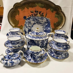 Collectible 25 pieces of Royal Crown Derby Mikado Bone China England Tea Set for 8. Oriental Style. Large Tea pot, Tea Cups and Saucers