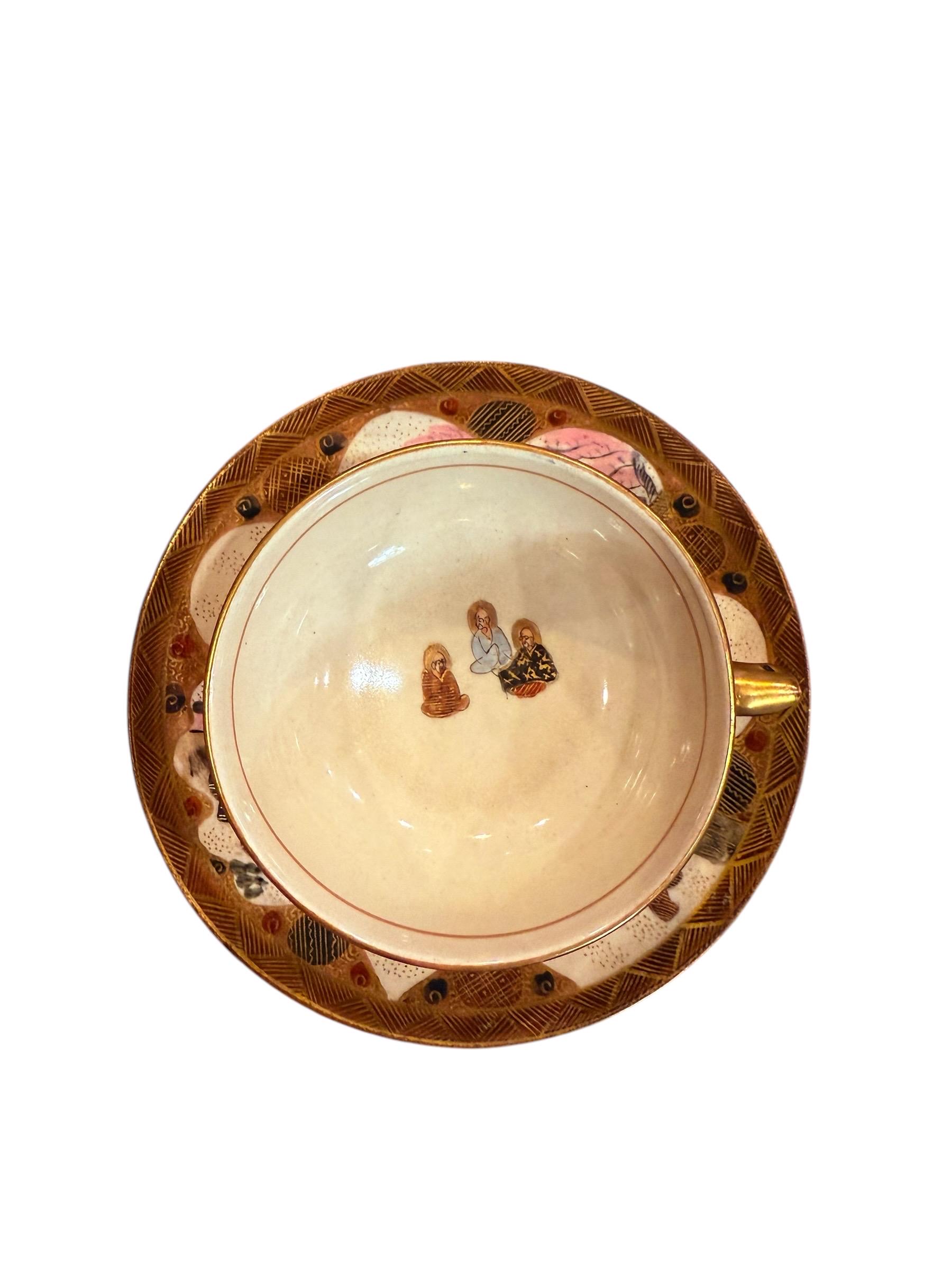 Grande Tasse à Thé Satsuma Avec Soucoupe – Japon Vers 1900 – B-75