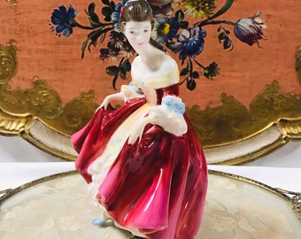 ロイヤルドルトンのヴィンテージフィギュア「サザンベル」、H.N 2229