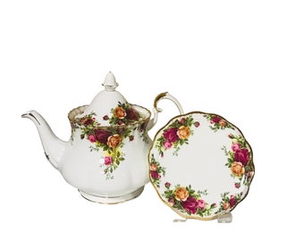 Vintage England Royal Albert “Old Country Rose“ Bone China Large Tea Pot 6-8 Cups with Trivet. Gorgeous Gift For Her. Collectible gift