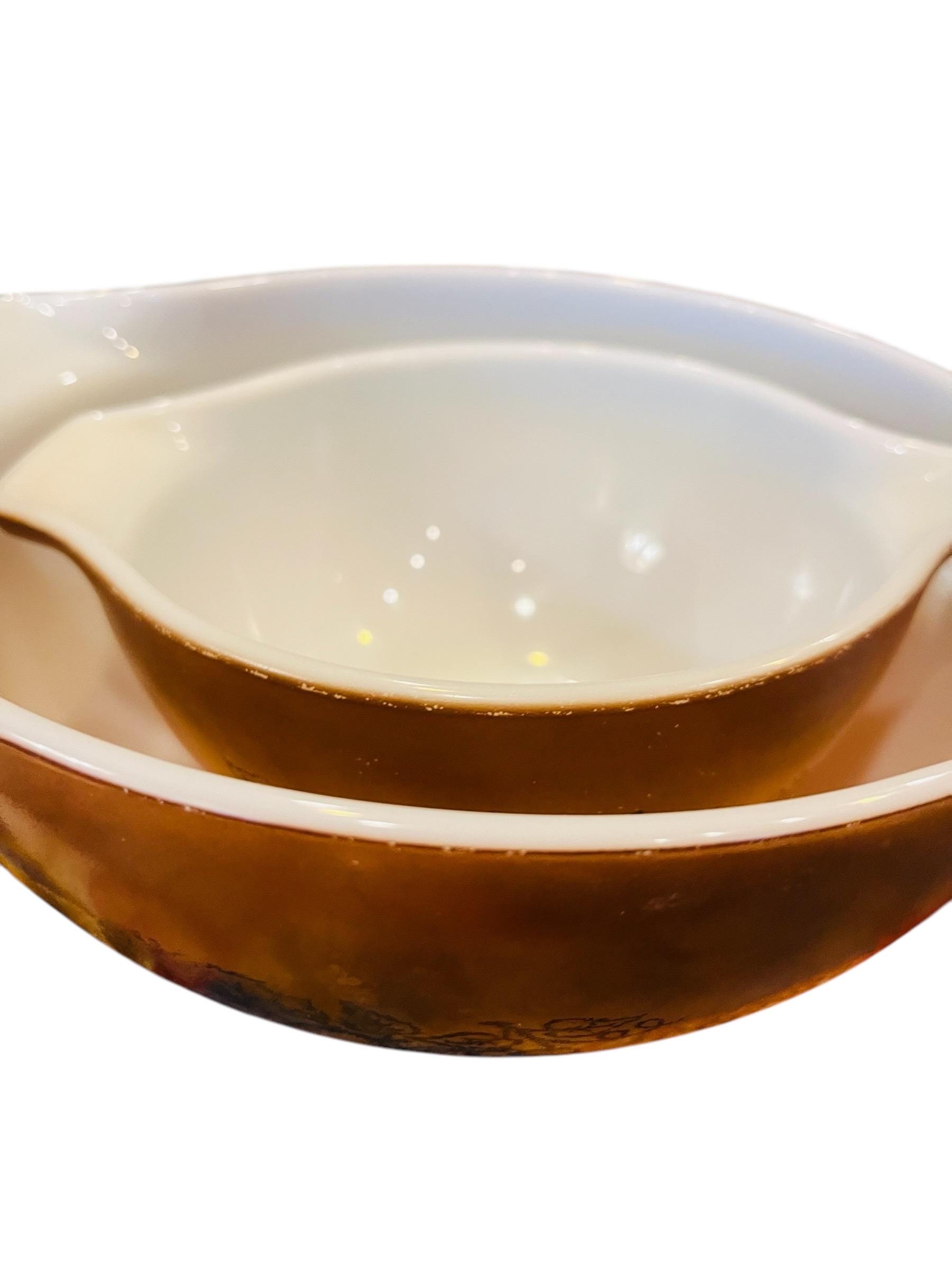 ビンテージの Pyrex Old Orchard ミキシング ボウル 441、443 2 個