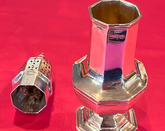 アンティークの刻印入りチェスター 1904 スターリング シルバー