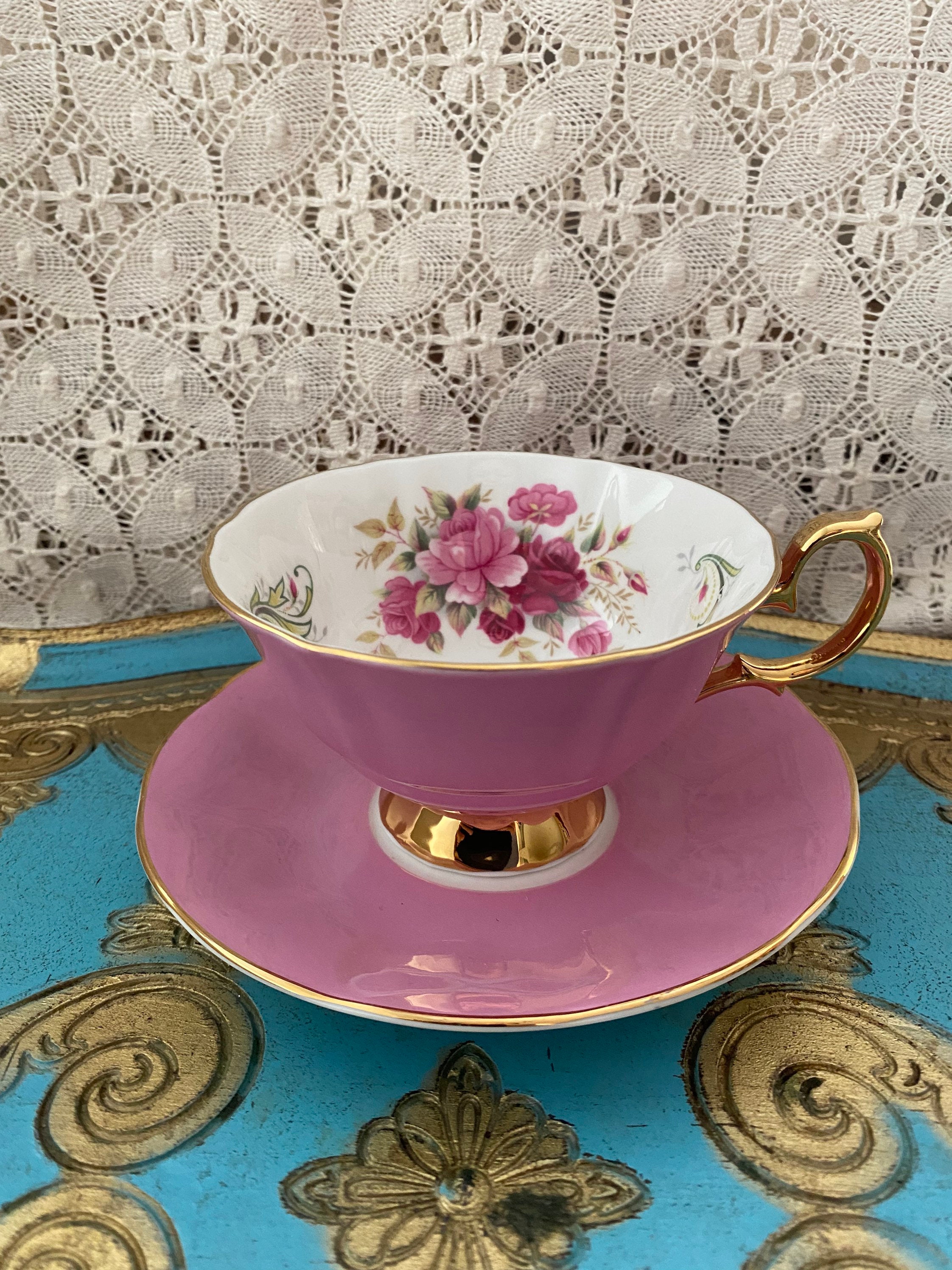 Elisabethan Rose セット Stunning Elizabethan Purple Pink Tea Cup and Saucer With Large