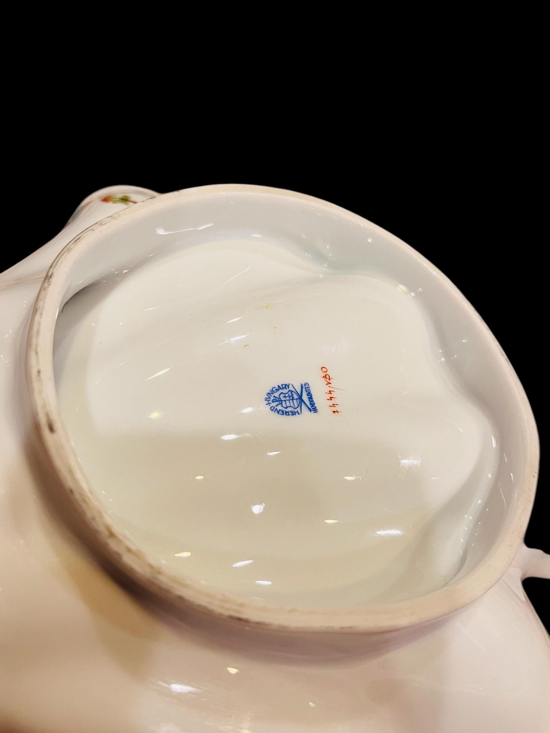 Vintage Herend Hungary Porcelain Hand Painted Large “queen