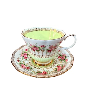 Royal Albert Green Park series Green tea cup and saucer bone china England, collectible vintage Royal Albert series.