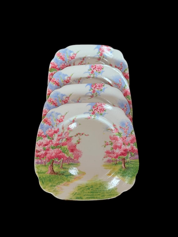 食器  ALBER Blossom Time 食器 ALBER Blossom Time Royal Albert “ Blossom Time” Set of 4