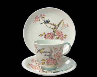 ロイヤルドルトン磁器プレートコレクション 鳥と花 キャロリン