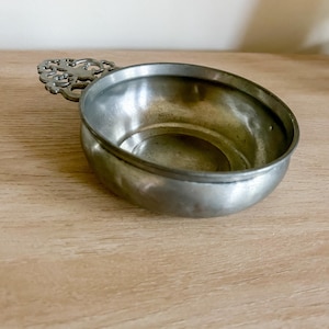 Vintage Pewter Port - Etsy