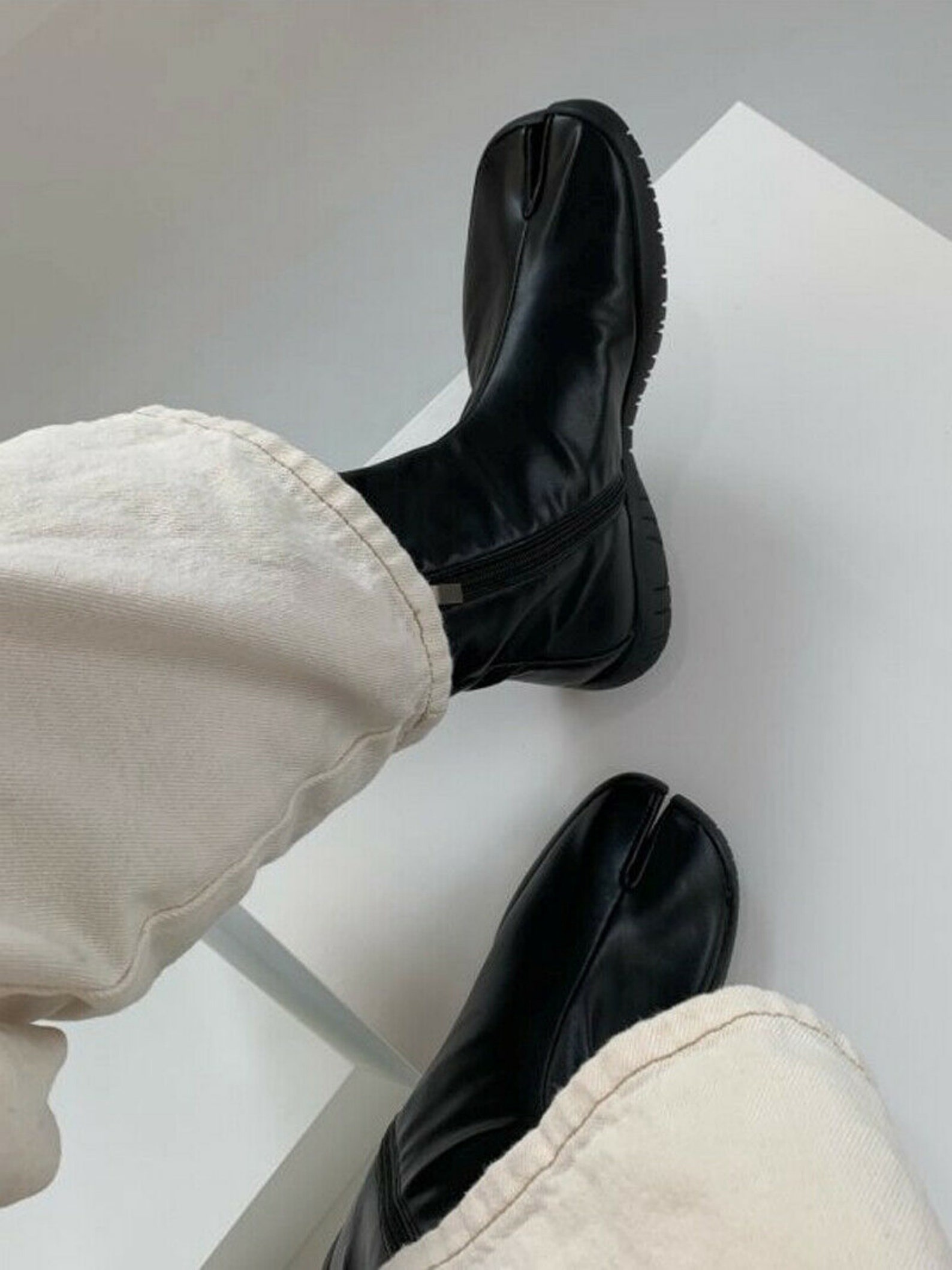 split toe shoes womens