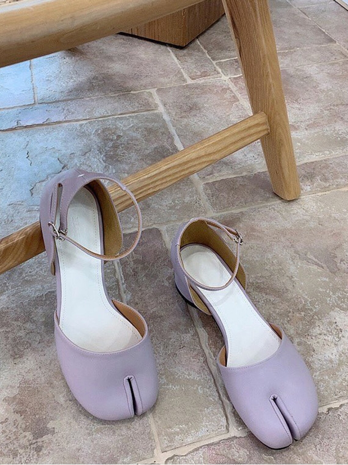 tabi ankle strap