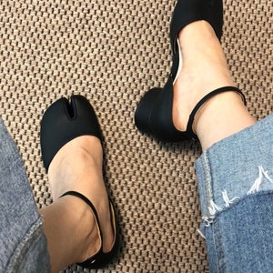 tabi ankle strap