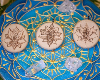 Lotus flower - wooden amulet - pyrography - lucky charm - handmade - spirituality - yoga - Buddhism - pyrography - unique pieces