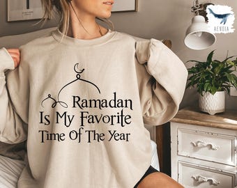 Ramadan Mubarak Sweatshirt, Arabic Calligraphy, Islamic Gift