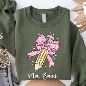 Custom Teacher Sweatshirt, Teacher Mrs Sweatshirt, Custom Teacher Name Shirt, Teacher Appreciation Gift, Back to School, Gift for Teacher
