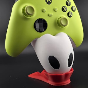 Hornet Controller Stand – 3D Printed Display for Xbox, PS5, and Switch Pro