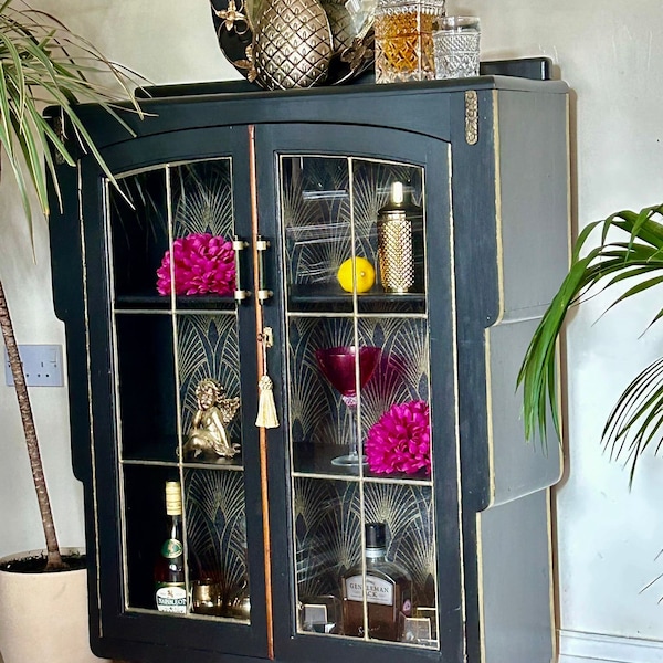 Vintage Art Deco drinks cabinet