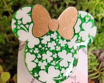 St Patrick's day badge reel