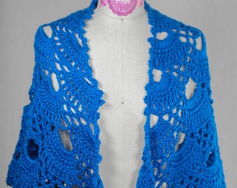 Châle au crochet bleu