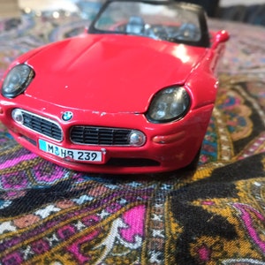 BMW Z8, Red, Diecast Model Car by Maisto, Scale 1:24
