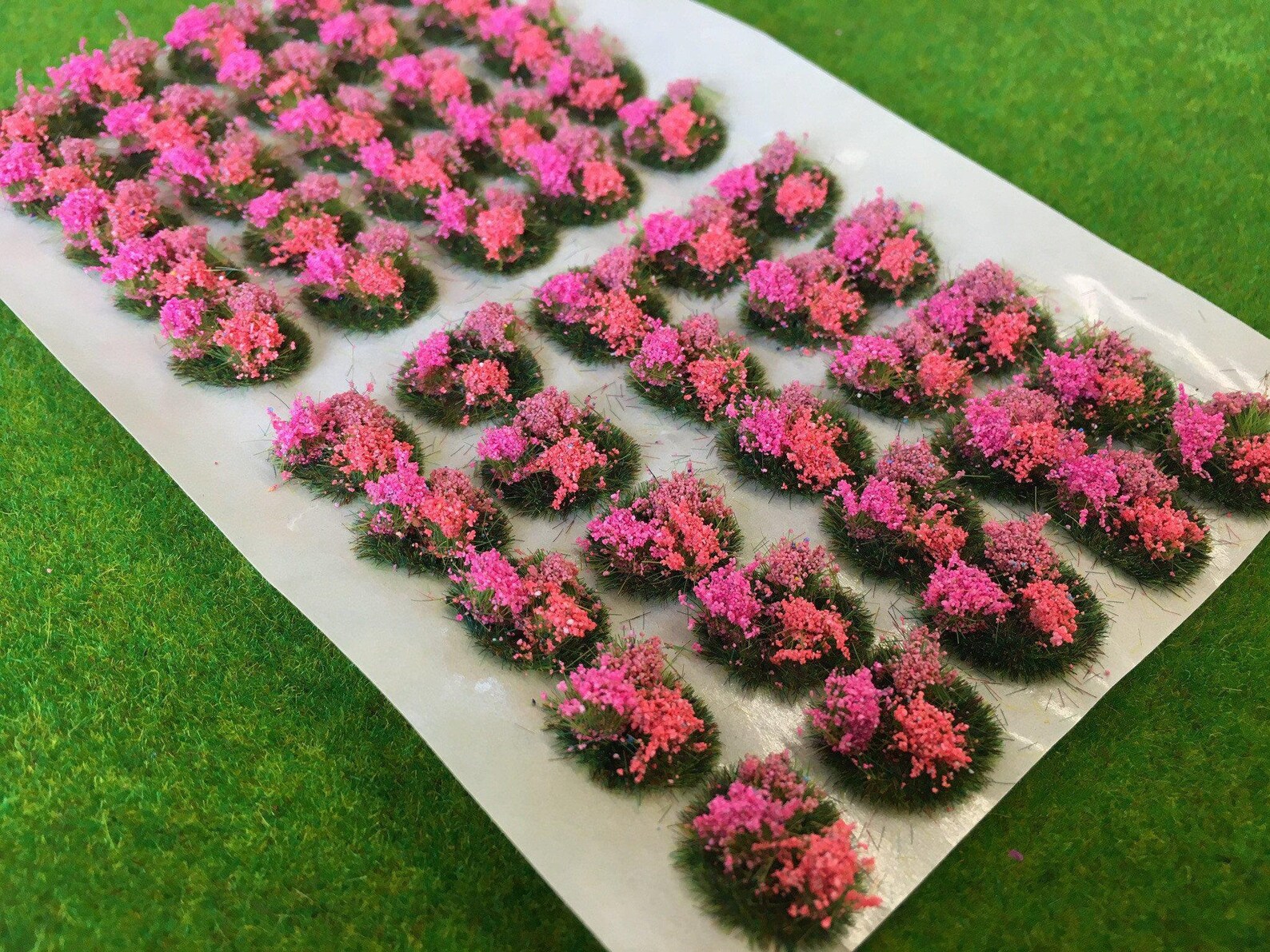 Pink and Rose Flowers Tuft Dioramas Static Grass Tufts | Etsy
