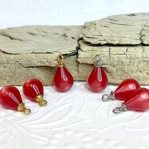 Red Moonstone Drops: Vintage Jewelry Supplies, Dangling Pendants (Lot of 24)