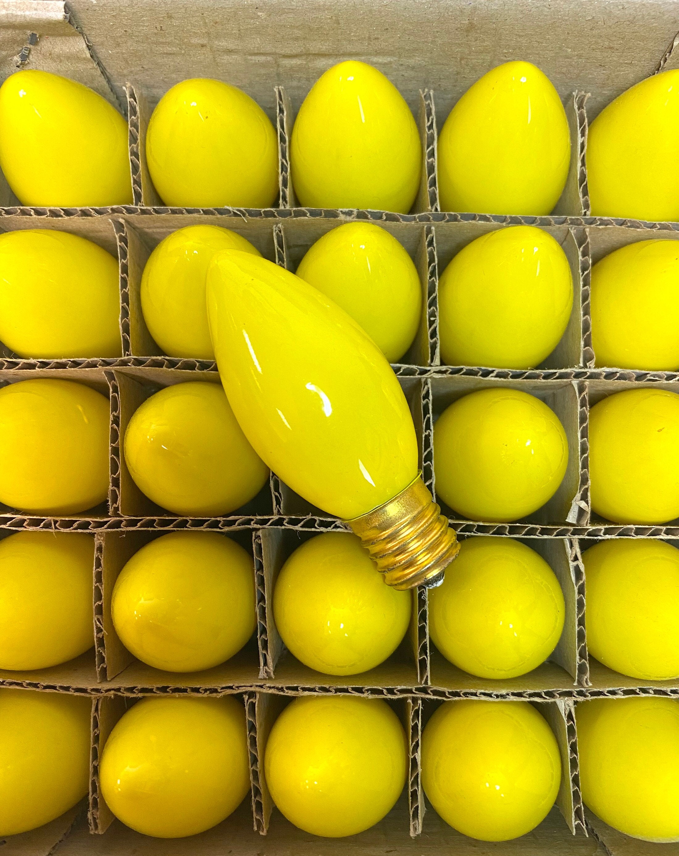 Yellow C9 Light Bulbs: Vintage Retro NEW! Box of 25 - Etsy, image size:2200x2773