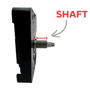 K&ouml;nnte beinhalten: Eine schwarze, rechteckige Komponente mit einer Gewindewelle, die sich davon erstreckt. Das Wort "SHAFT" steht in Rot &uuml;ber der Welle, mit einer roten Linie, die das Ma&szlig; angibt. Die Welle ist etwa 1,3 cm lang.