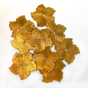 Medium Hibiscus Flower Stamped Brass: Vintage Embossed Pressed Metal Assemblage Pieces, Lot of 10 image 6