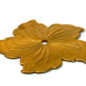 Medium Hibiscus Flower Stamped Brass: Vintage Embossed Pressed Metal Assemblage Pieces, Lot of 10 image 4