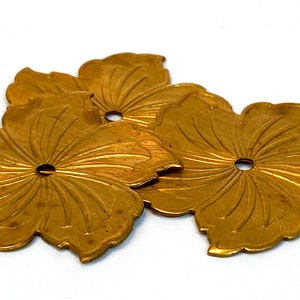 Medium Hibiscus Flower Stamped Brass: Vintage Embossed Pressed Metal Assemblage Pieces, Lot of 10 image 8