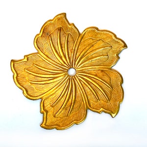 Medium Hibiscus Flower Stamped Brass: Vintage Embossed Pressed Metal Assemblage Pieces, Lot of 10 image 2