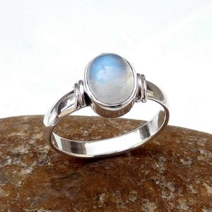 Rainbow moonstone Ring, 925 Solid Sterling Silver Ring, Silver Moonstone Ring, Gemstone Ring, Sterling Silver Ring, Rainbow Moonstone