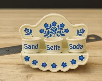 Vintage kitchen rack Seife Sand Soda from the Dora Kuhn brand.