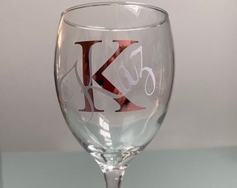 Personalised wine glass/Personalised Name Initial Wine Glass/Gift for her/Birthday Gift/Valentine's Gift/Mother's Day Gift/Wedding Gift