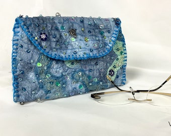 Felted eyeglasses pouch. Best gift. Handmade wool felted pouch. OOAK glasses pouch with pearls and sequins.