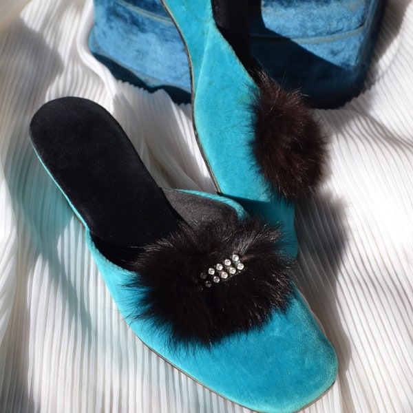 Rare 1950s vintage velvet slippers with fur and strass / Old Hollywood glamour slippers
