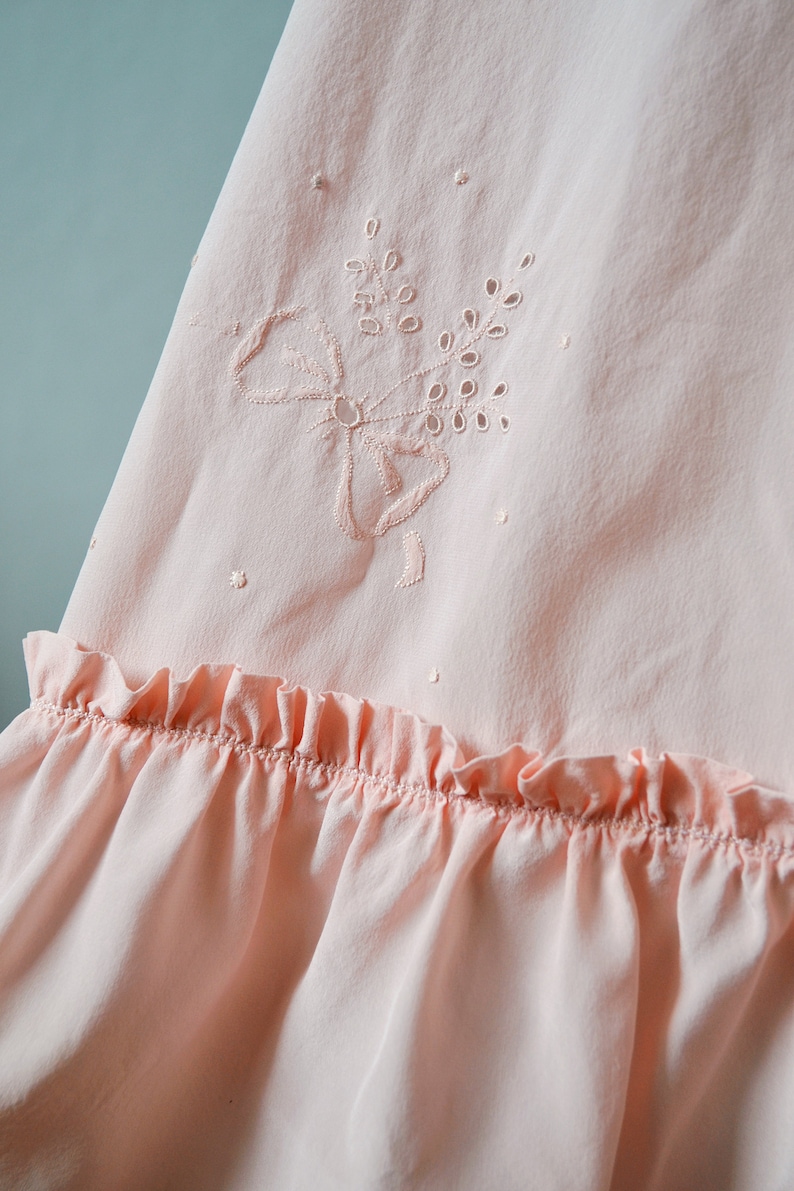 1930s silk skirt / Vintage embroidered romantic petticoat image 3