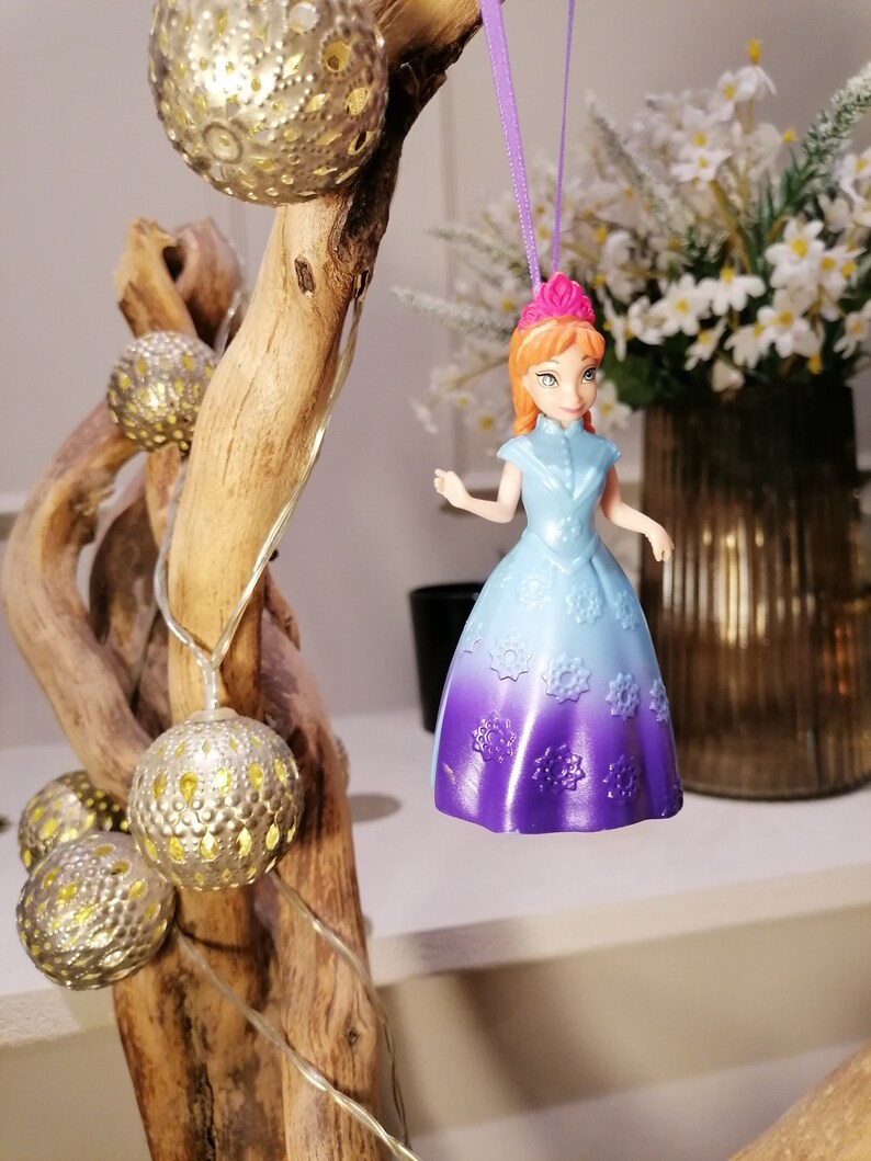 Disney Frozen Elsa Weihnachtsdekoration Figur, Ornament Christbaumkugel, Disney Weihnachtsdekoration, Geschenke für sie, Christbaumkugeln, Puppen, Anna Bild 3
