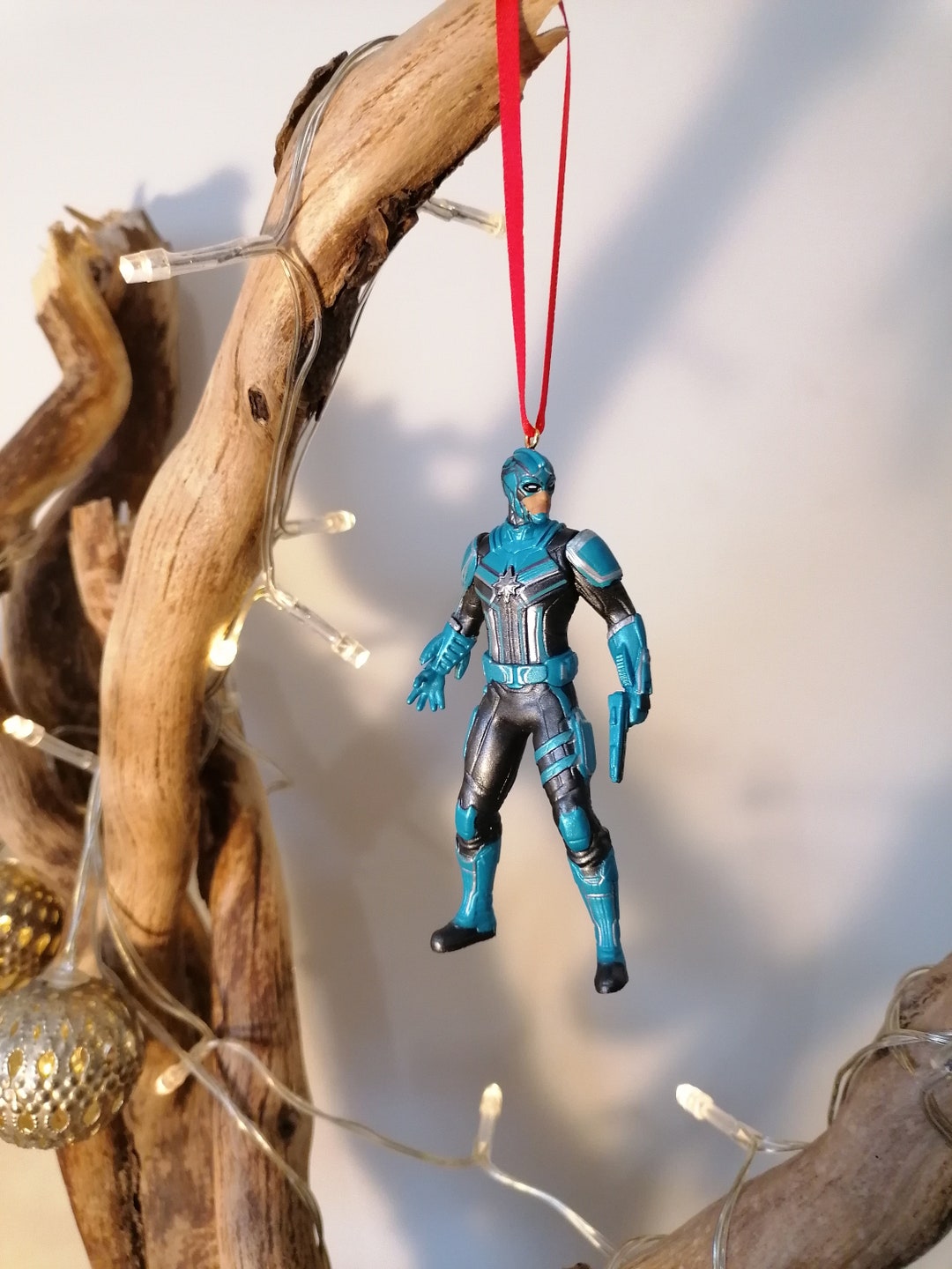 Disney Marvel Avengers Captain Marvel Figure Christmas Tree Decoration ...