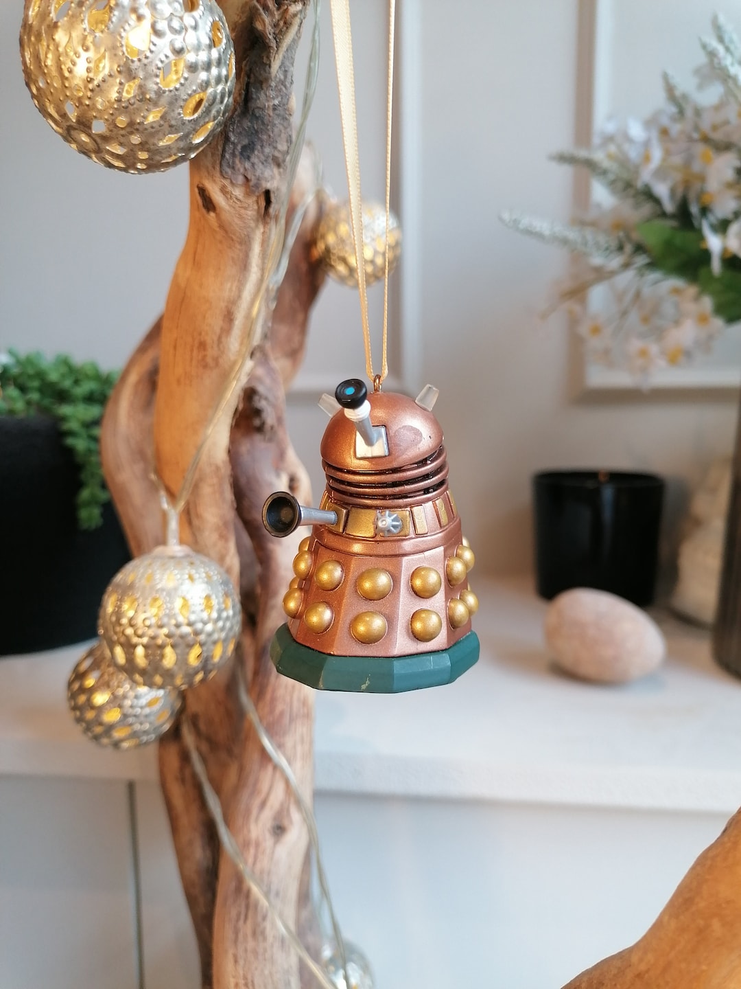 Science Fiction Doctor Christmas Decoration Figure, Ornament Bauble